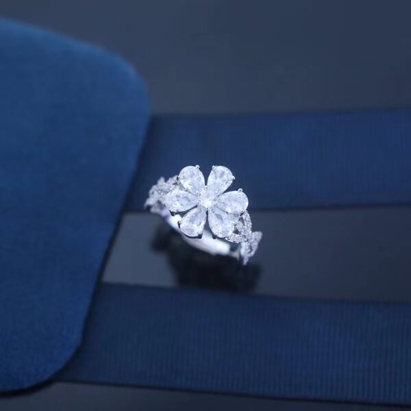 S925 Sterling Silver Six-leaf Flower Simple Artsy Ring Women - Image 4