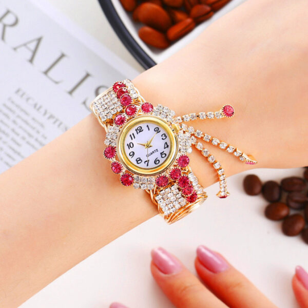 New Fashion Ladies' Digital Small Dial Alloy Fashion Watch - Image 5