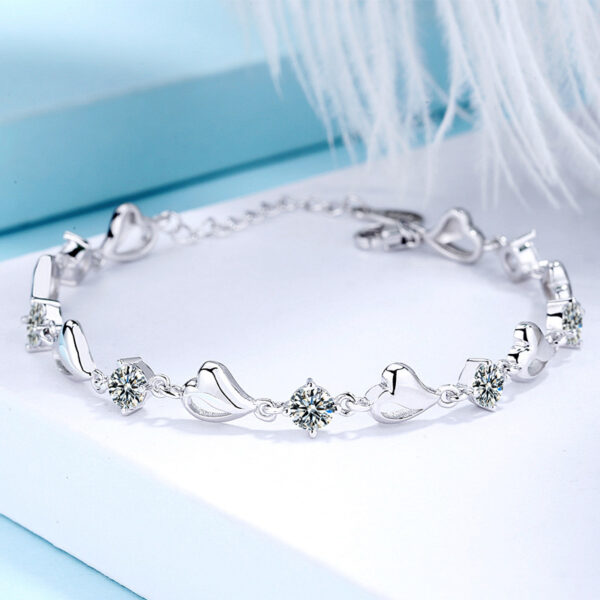 Women's Fashion Simple Heart Bracelet - Image 5