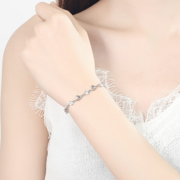 Women's Fashion Simple Heart Bracelet - Image 8