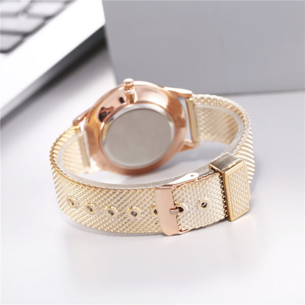 Women's Creative Plastic Mesh Quartz Watch - Image 4