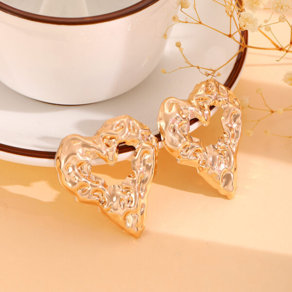 New Pleated Lava Hollow Heart-shaped Earrings Personality Exaggerated Love Earrings For Women Valentine's Day Jewelry - Image 5