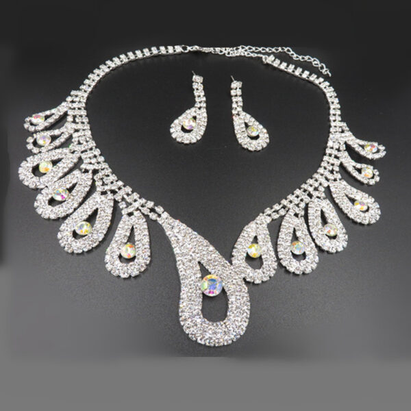 The New All-match Bride Bride Wedding Accessories Wholesale Diamond Suit Set Big Chain Necklace Set Wholesale - Image 3