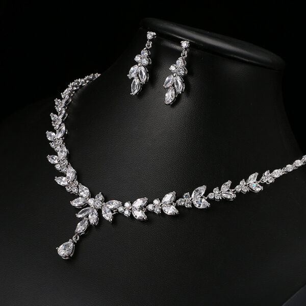 Zircon Simple Bridal Set - Image 3