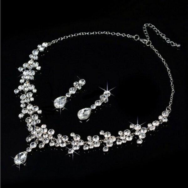 Korean wedding bride female diamond necklace earrings set water hot money supply accessories wholesale trade - Image 3