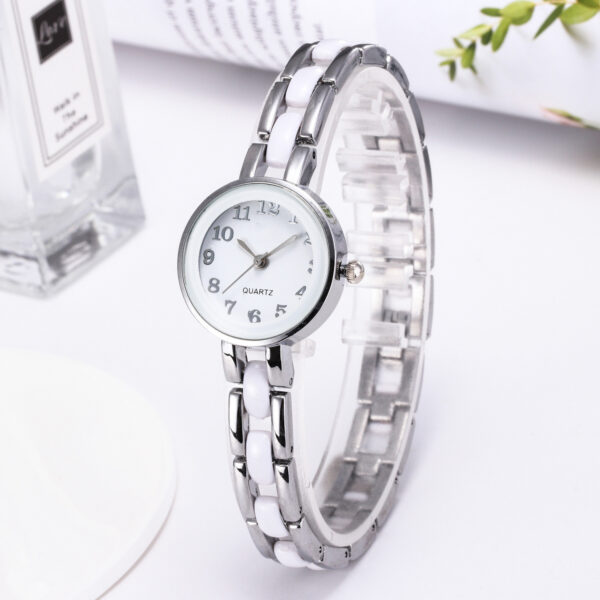 Women's Fashion Simple Diamond-set Bracelet Watch - Image 3