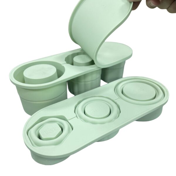 Foldable Storage Edible Silicon Ice Cube Mold - Image 2