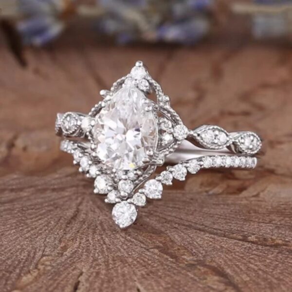 Water Drop Lace Crown Ring Set - Image 3