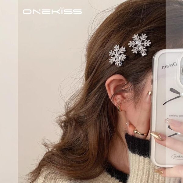 Cyrstal Snowflake Pearl Hair Clip Winter Girls Small Sweet Bobby Pins Women Fashion Retro Flower Hairside Headwear Accessories Hair Jewelry - Image 5