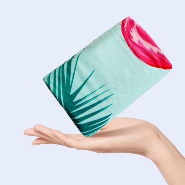 Portable folding yoga towel - Image 2