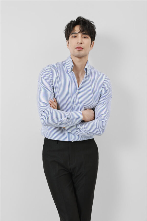 Striped Men's V-neck Long Sleeve Shirt - Image 4