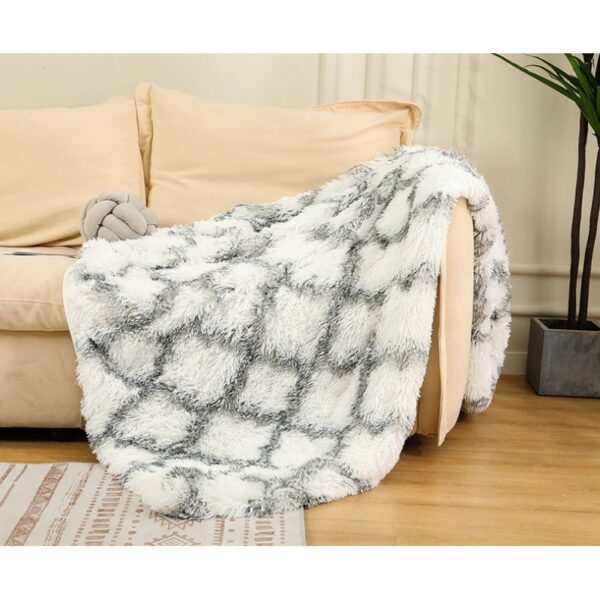 Tie Dyed Winter Double Layer Blanket - Image 2