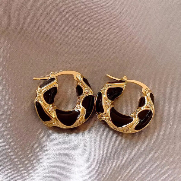 Fashion Jewelry New Trendy Enamel Color Metal Texture Small Hoop Earrings For Women Gold Plated Statement Ear Buckle Creative Jewelry Gifts - Image 9