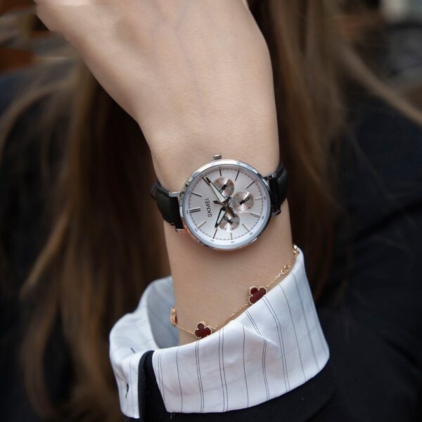 Fashion Six-pin Genuine Leather Women's Retro Round Quartz Watch - Image 2