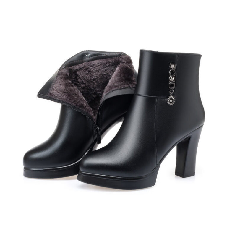 Plush leather high heel boots - Image 4