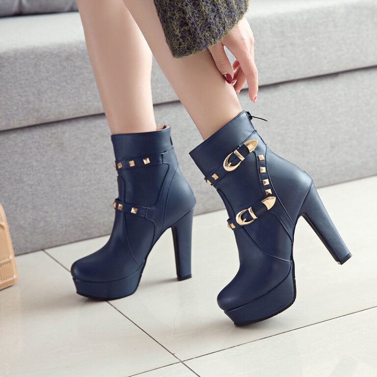 Women's studded thick heel short boots - Image 3