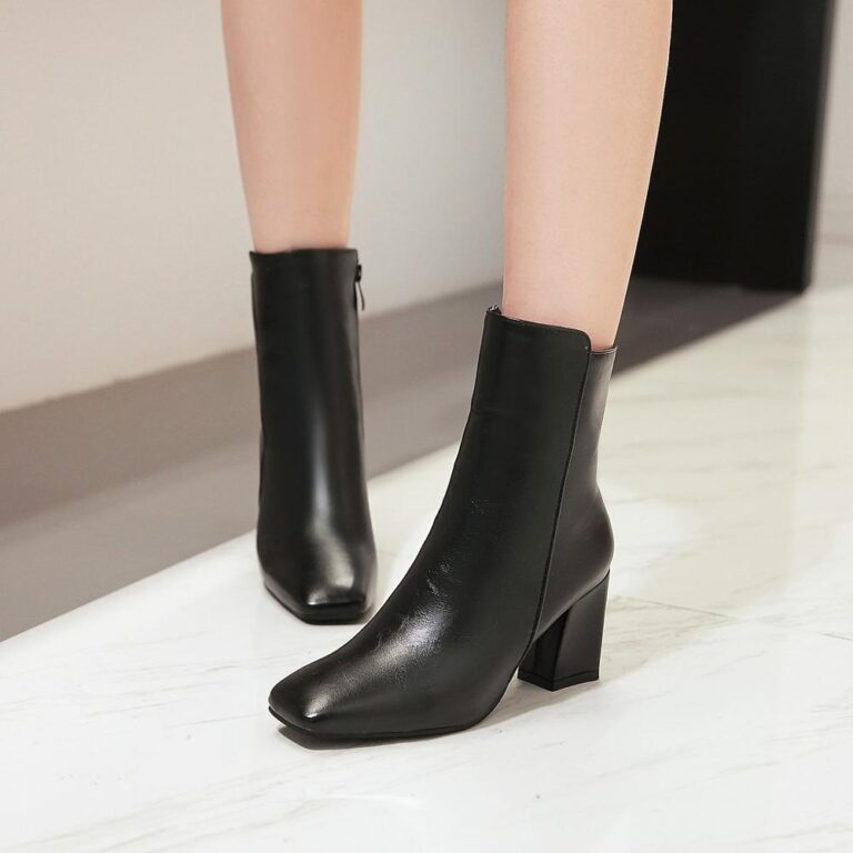 high-heeled ankle boots - Image 4