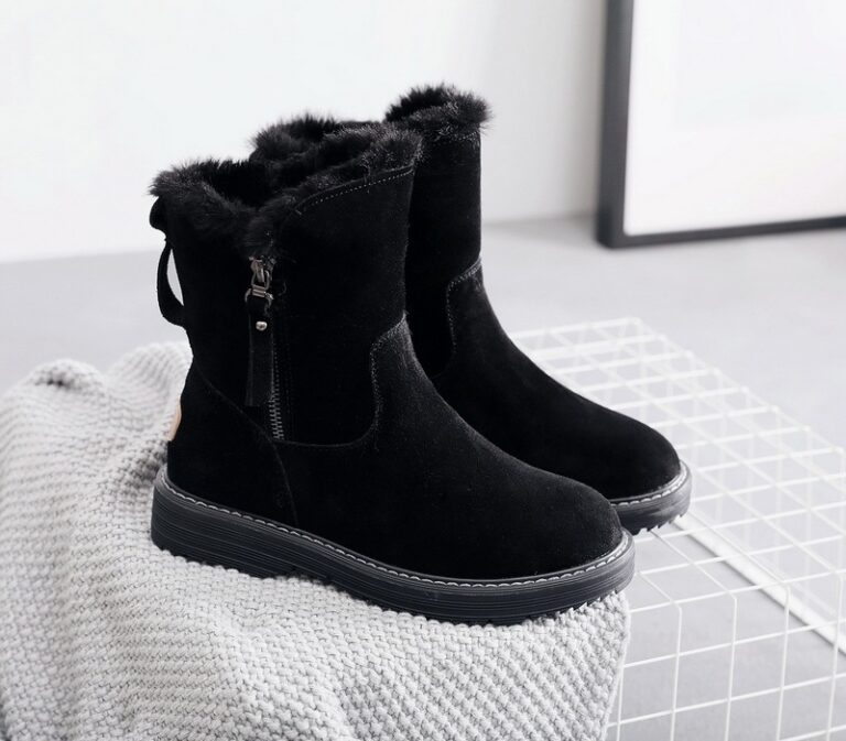 Plush platform snow boots