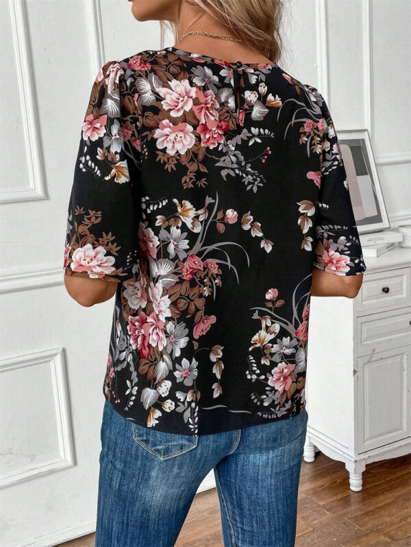 Ladies New Floral Print Short Sleeve Shirt - Image 3