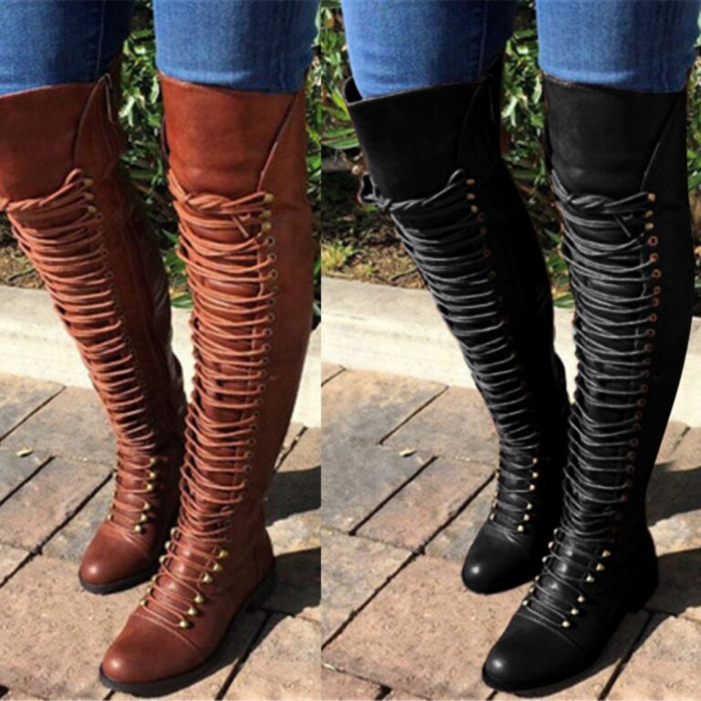 Women's solid color lace-up boots