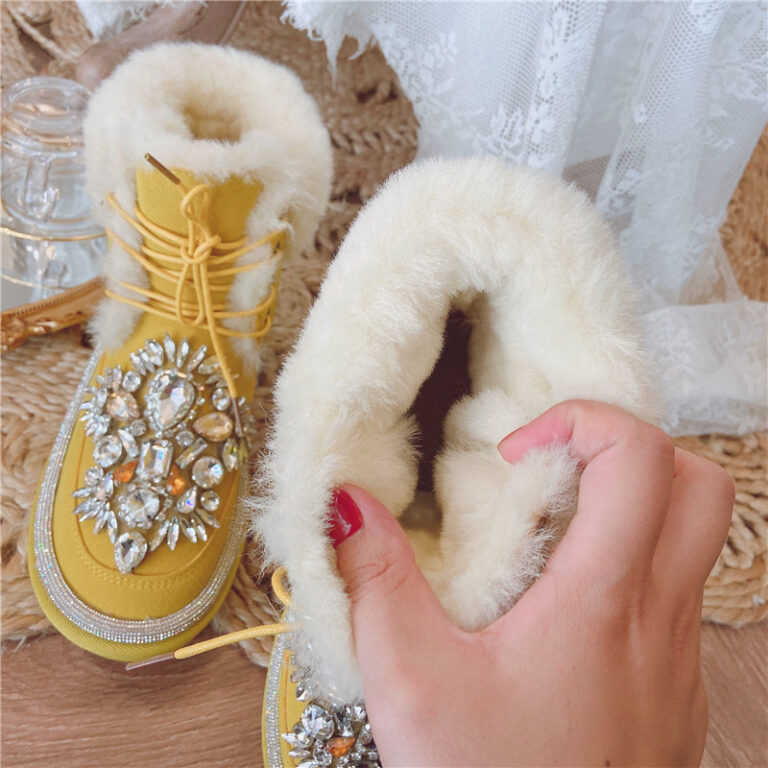 Women's Short Tube Thickened Wool And Diamond-studded Cotton Boots - Image 5