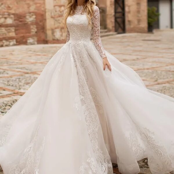 Long Sleeve Exquisite Wedding Dress - Image 3