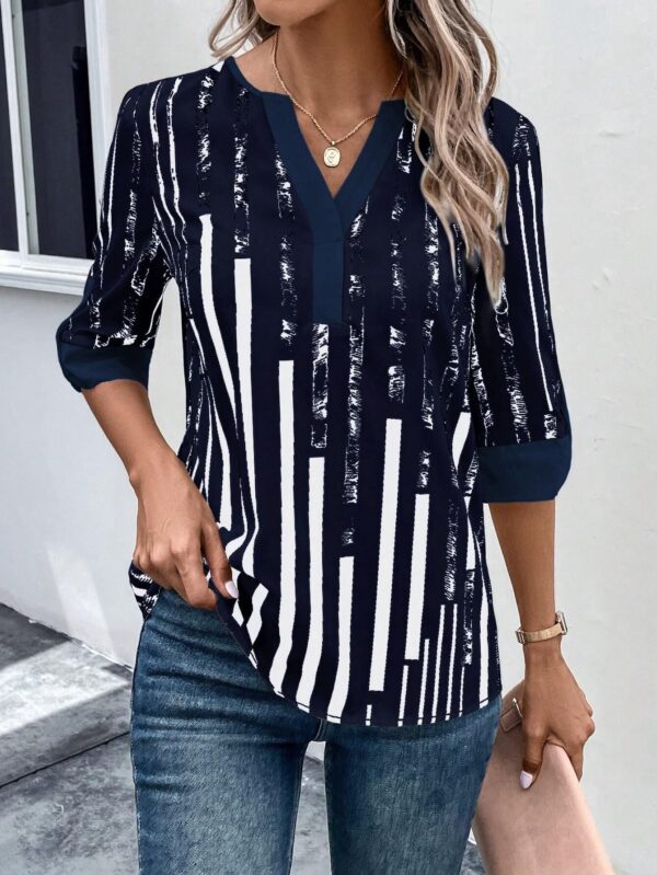 Double Matching Contrast Color Positioning Flower Half-sleeve Shirt Women's Top - Image 4